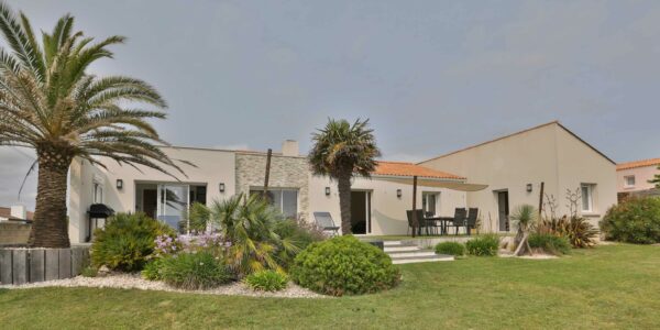 Villa au calme, proche de la mer